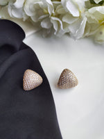 Load image into Gallery viewer, Stony Shell earring
