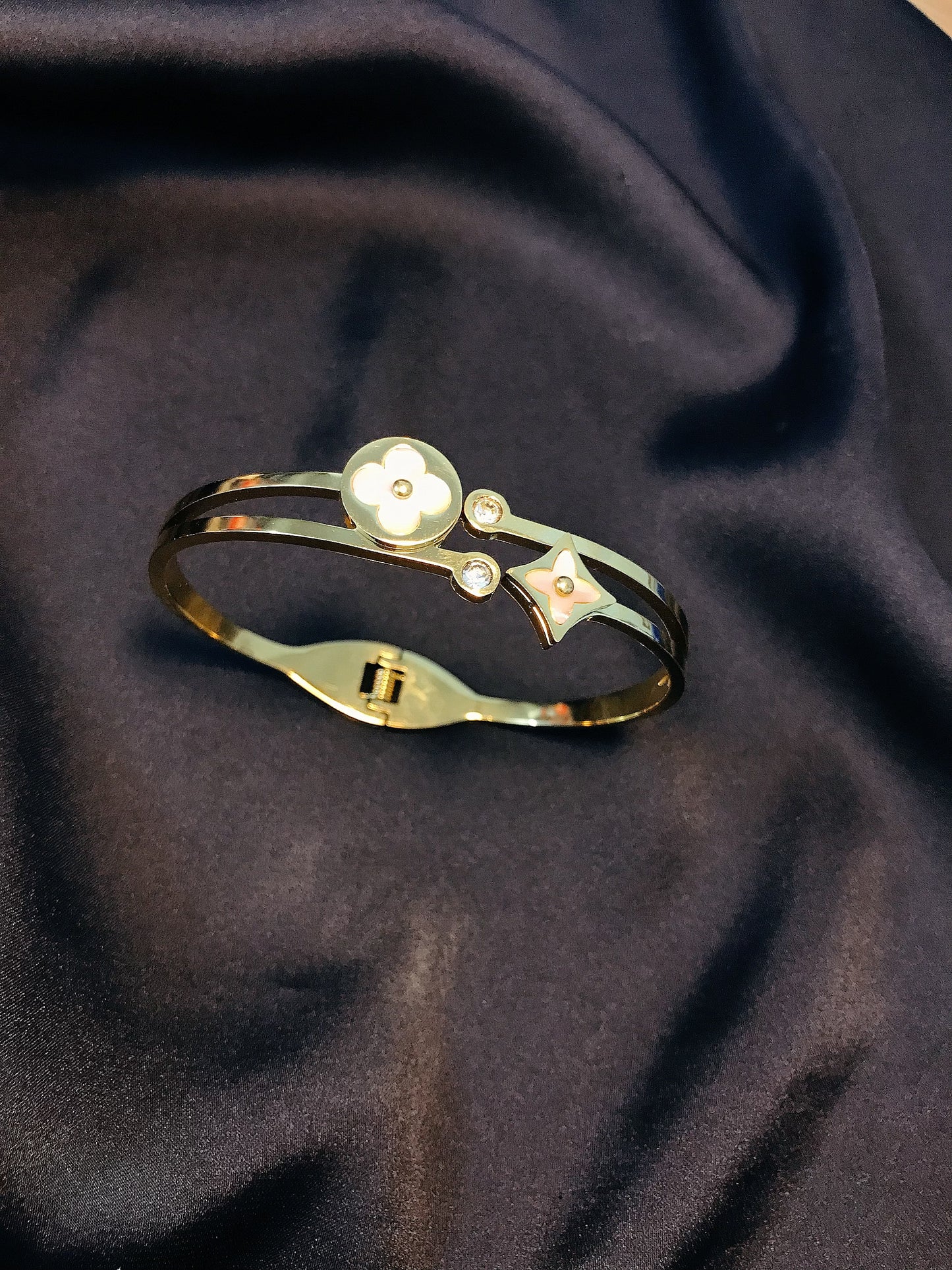 Luis Bangle Bracelet-07