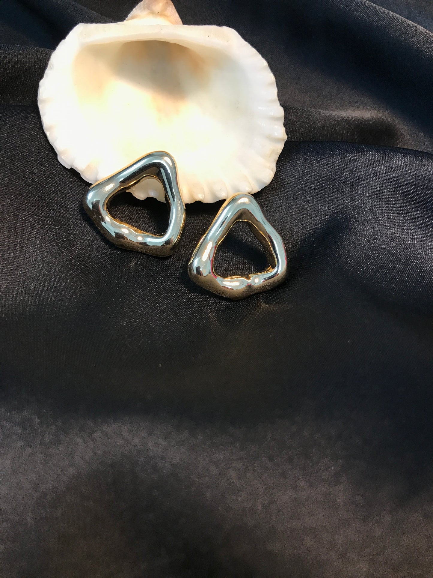 Metal triangle Earring