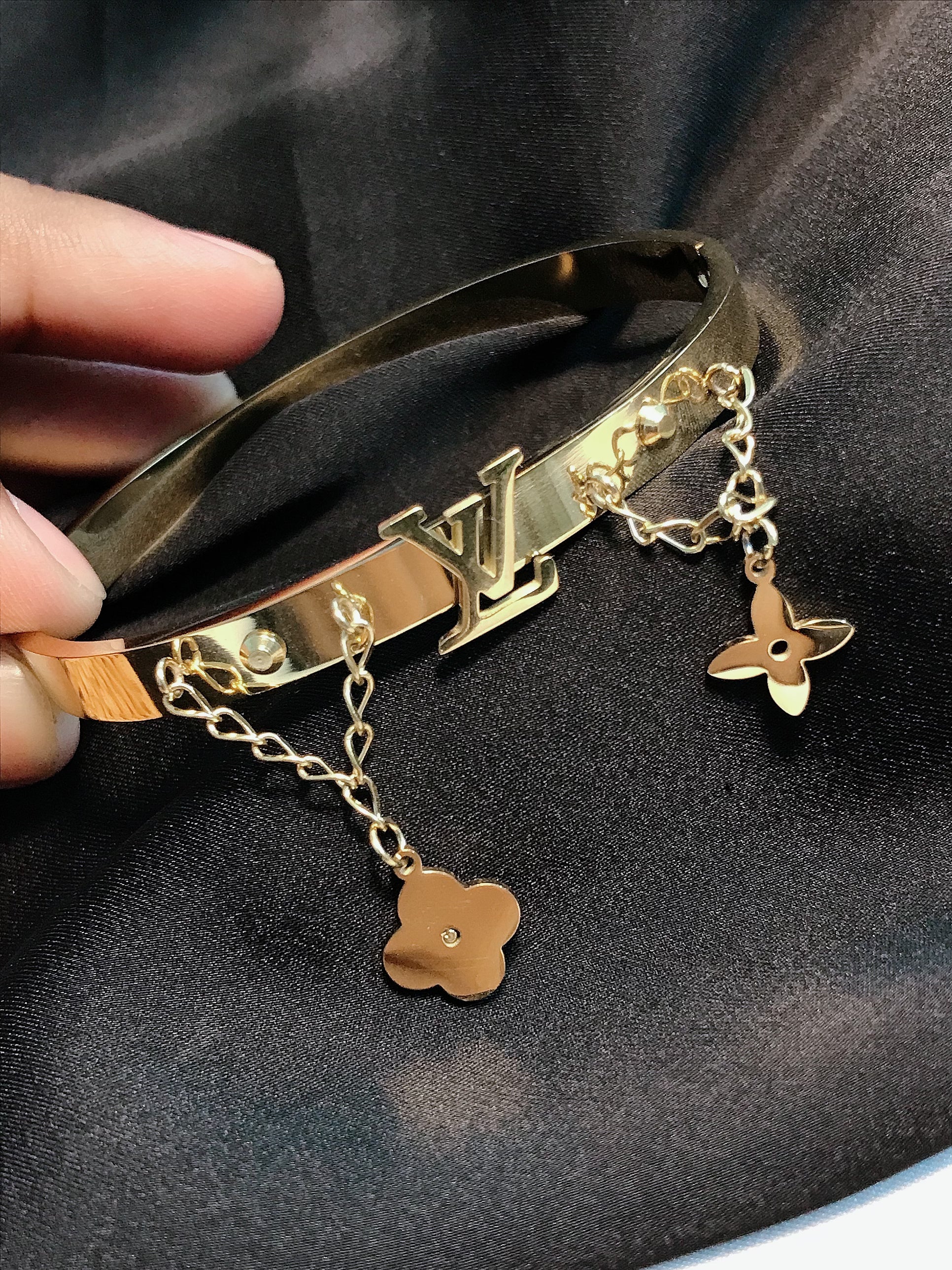Luis Bangle titanium bracelet