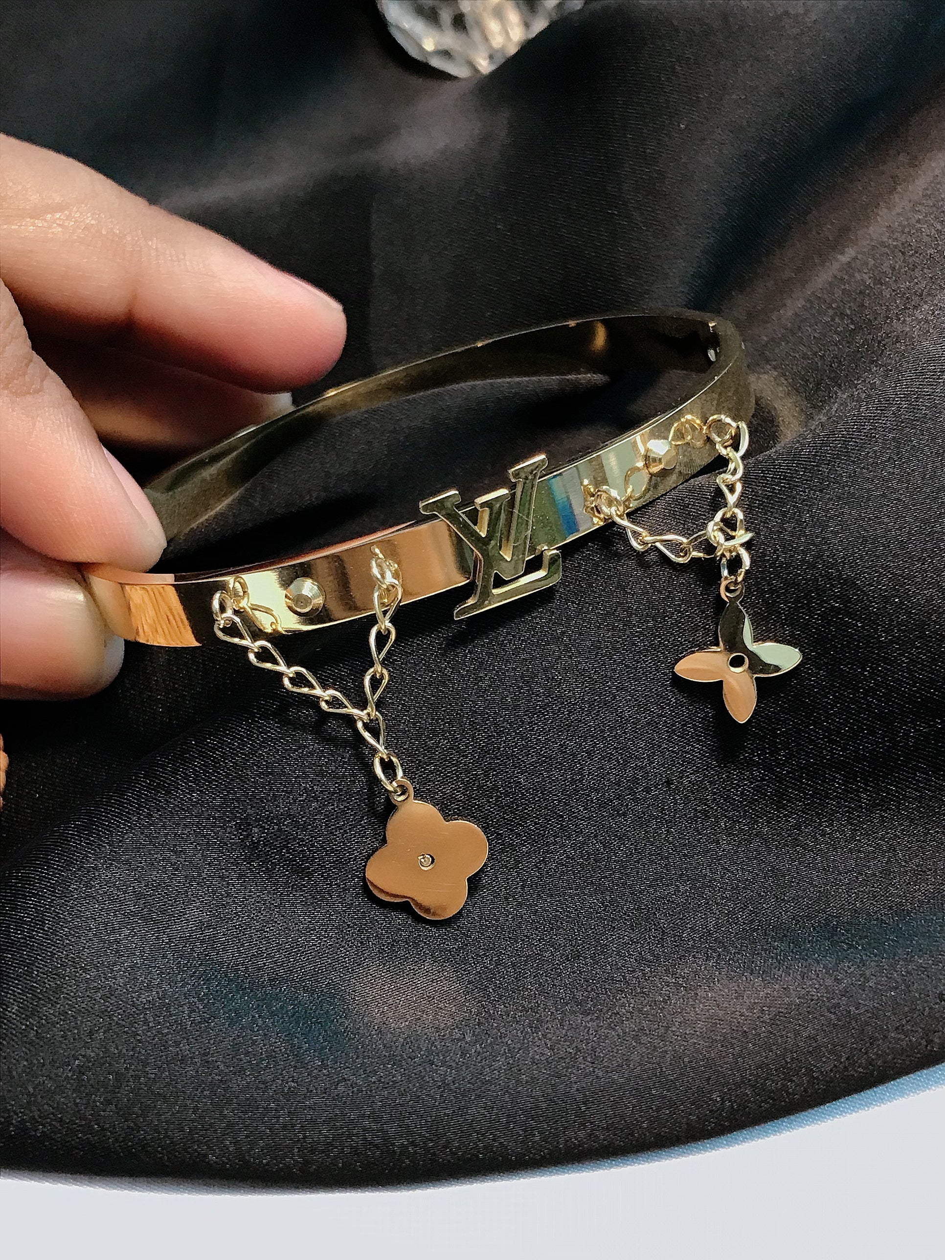 Luis Bangle titanium bracelet