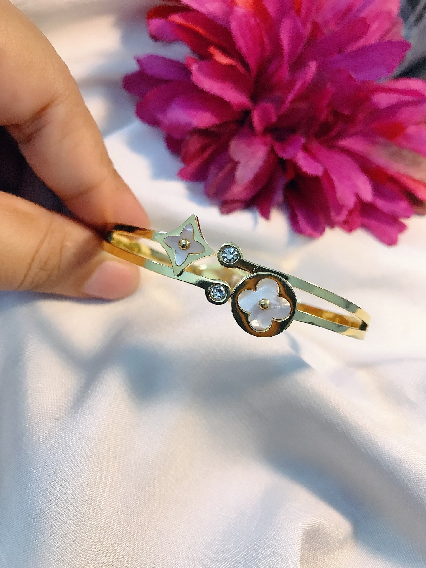 Luis Bangle Bracelet-07