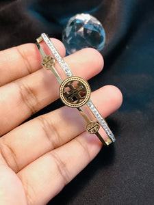 Torry Bangle Bracelet-02