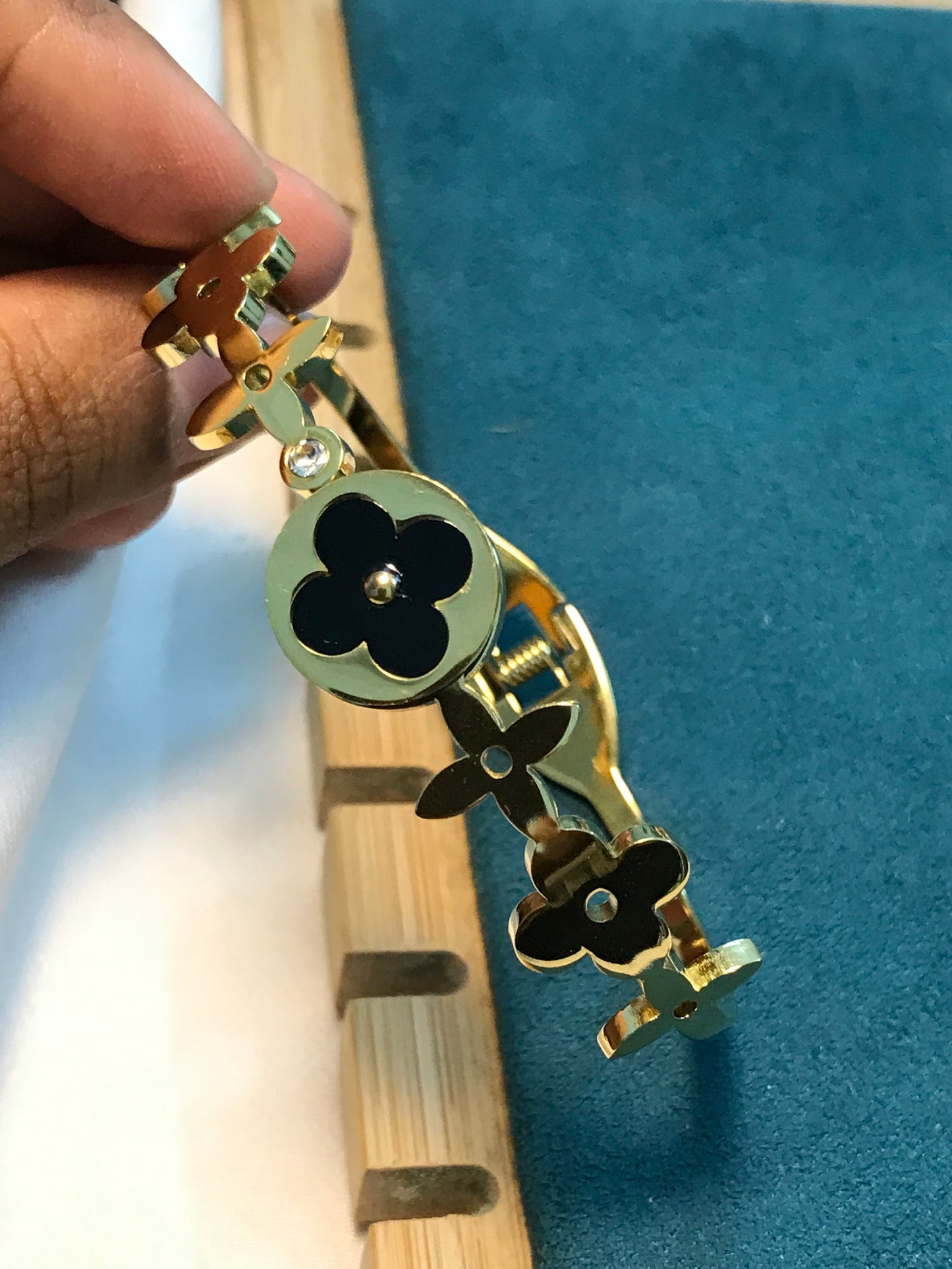 Luis Bangle Titanium Bracelet-01