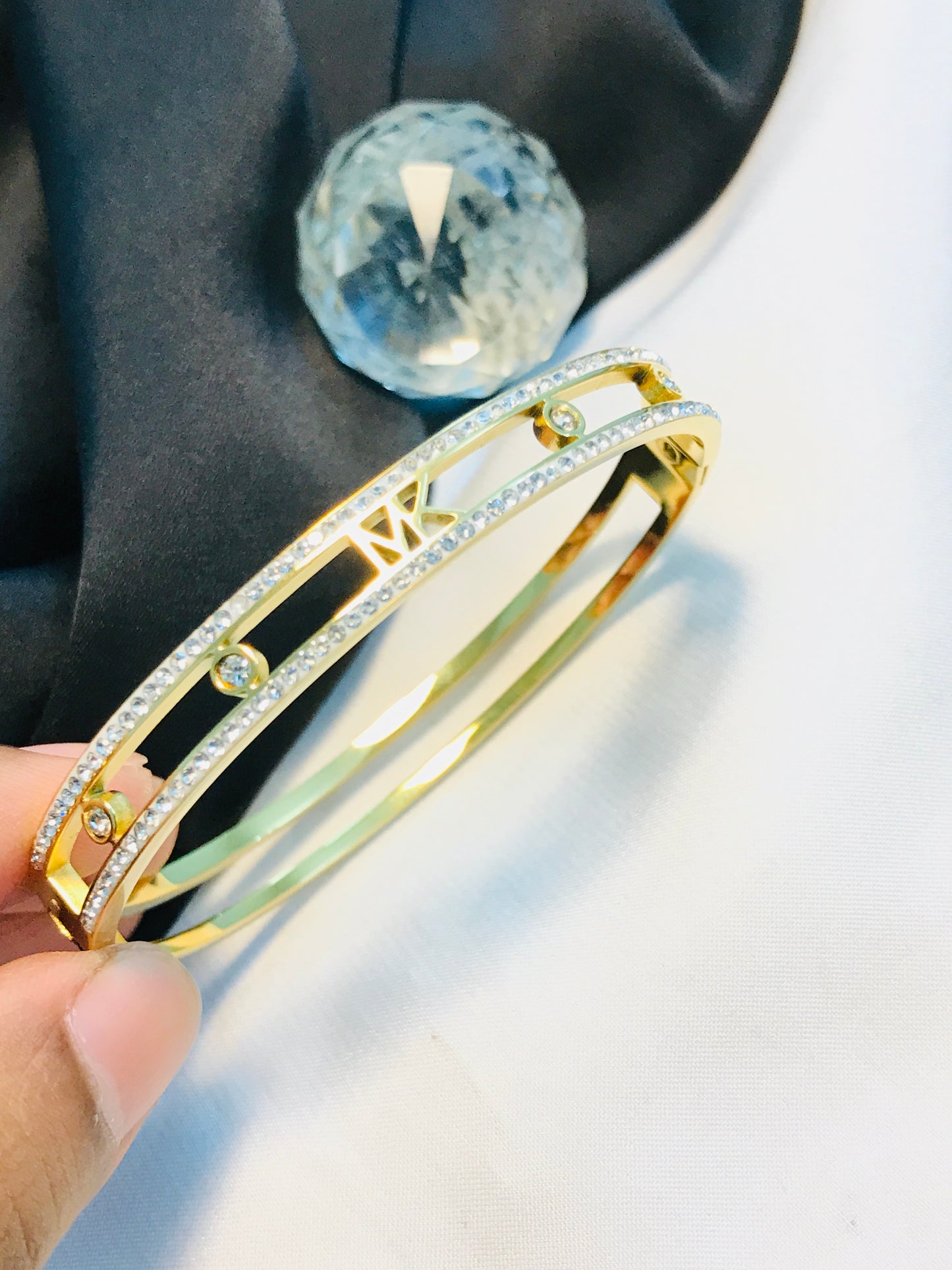 M Corss Bangle Bracelet-03