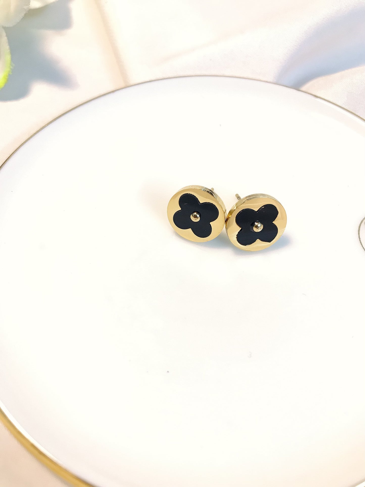 Stainless Golden stud earring
