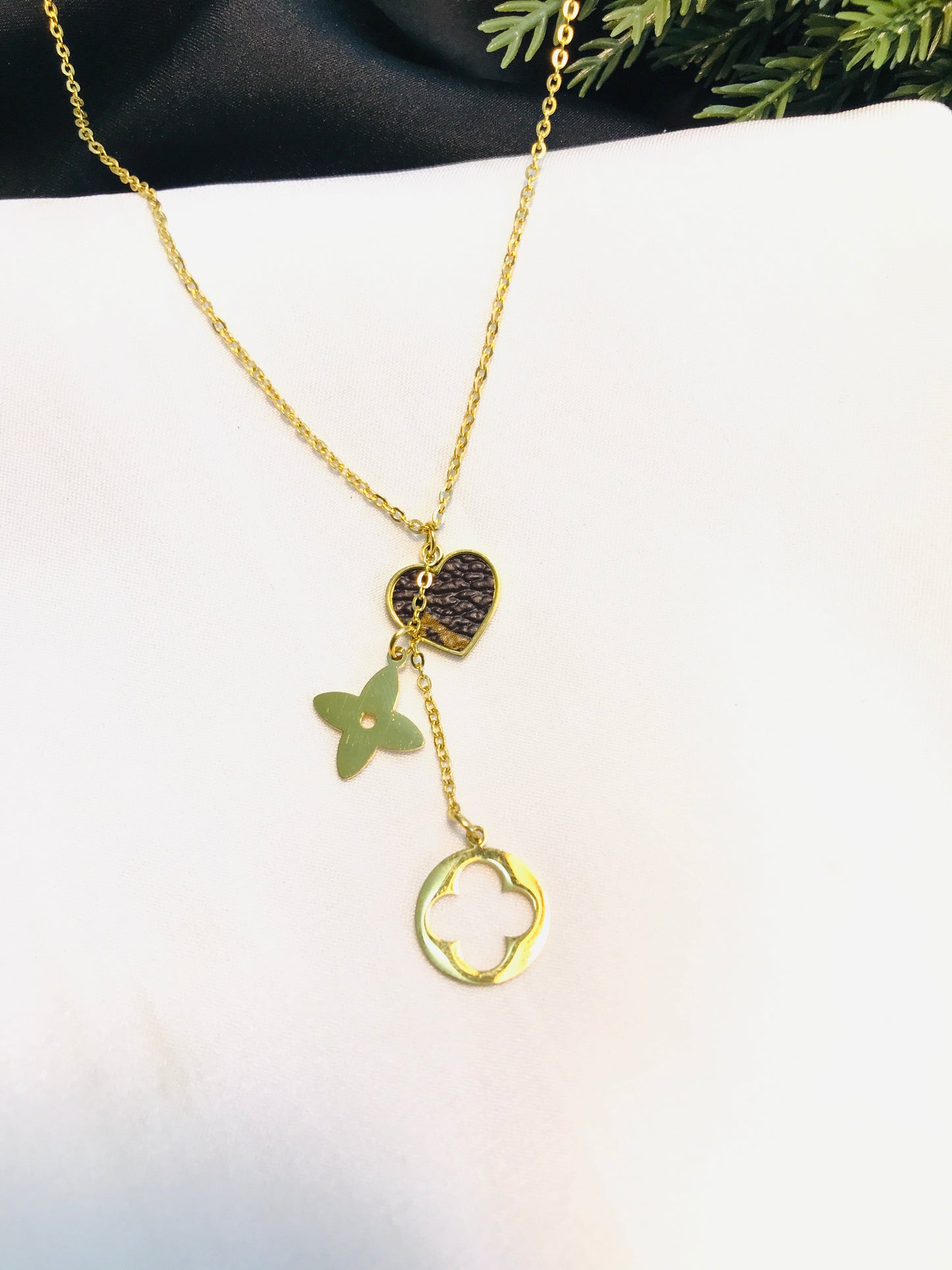 Luis Gold Heart Pendant