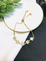 Load image into Gallery viewer, Floral Stone Bracelet
