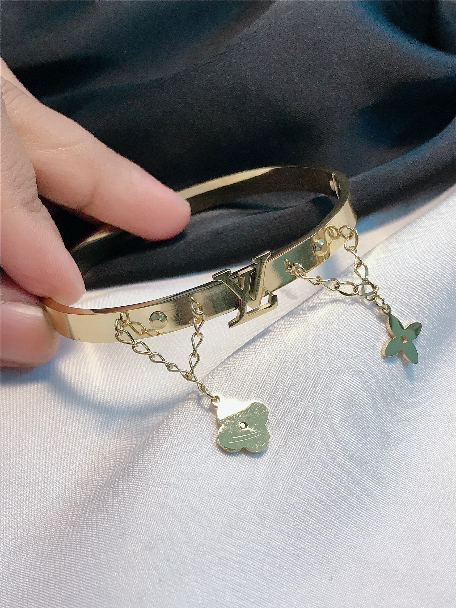 Luis Bangle titanium bracelet