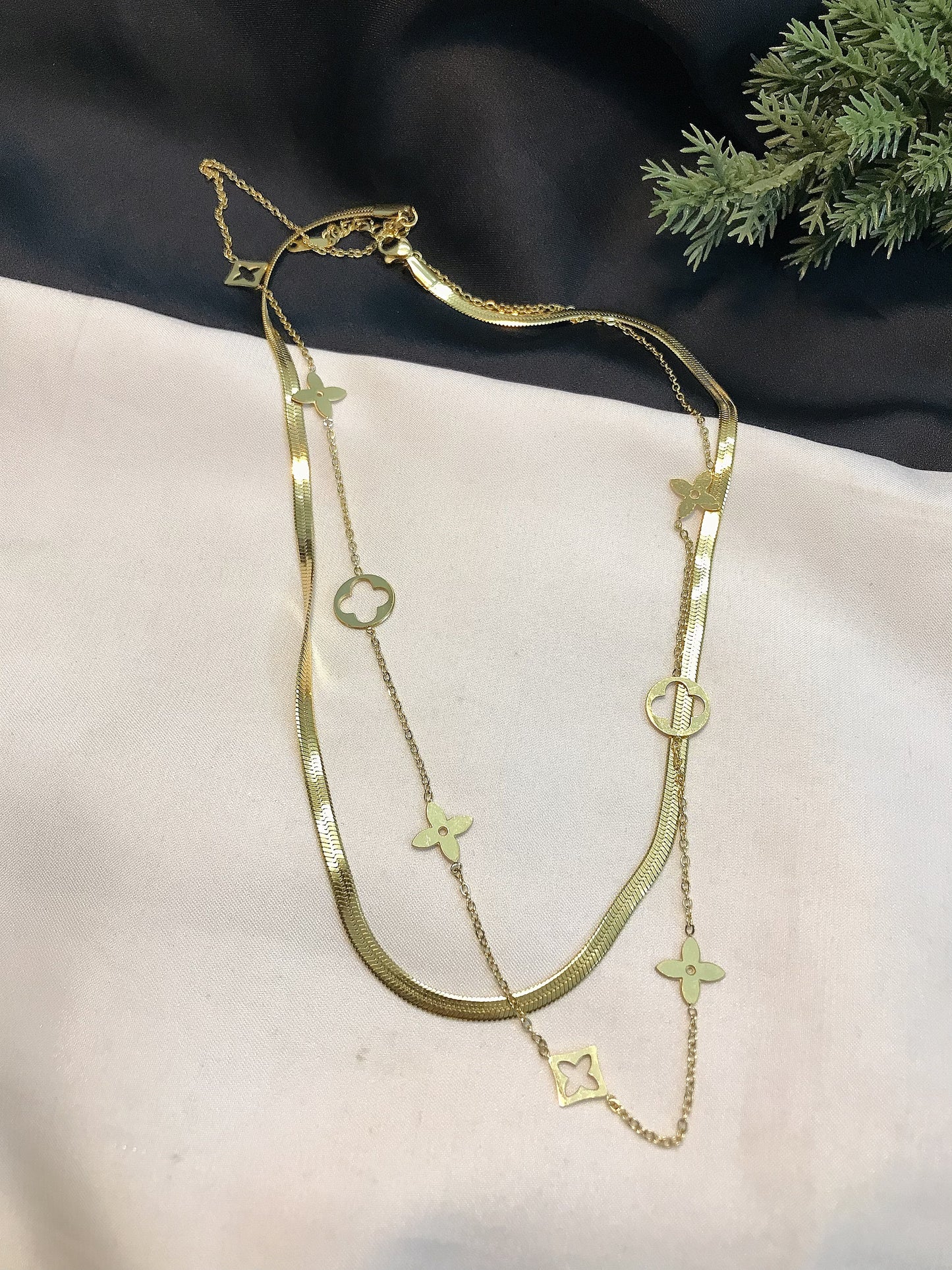 Luise Double layer pendant