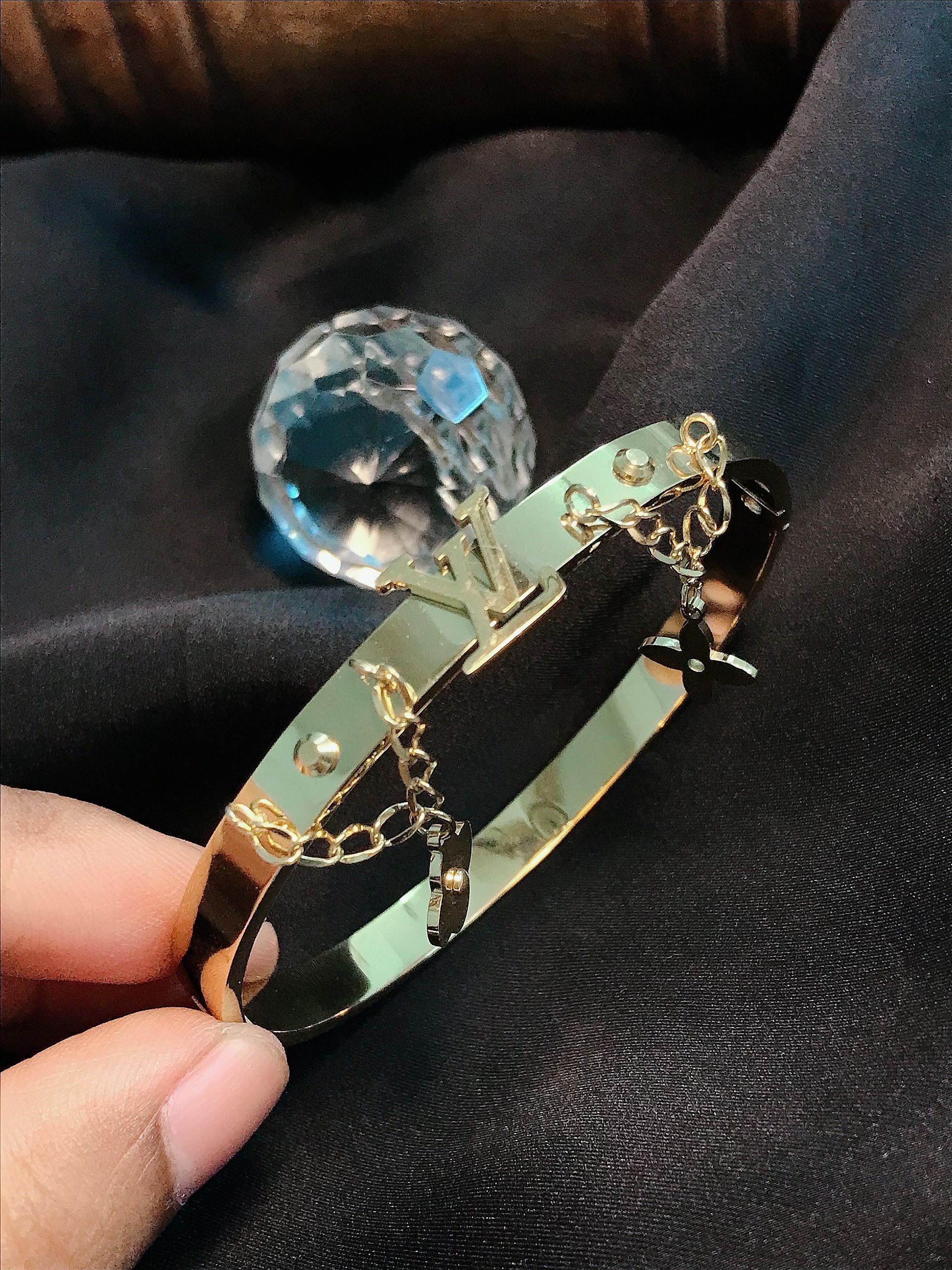 Luis Bangle titanium bracelet