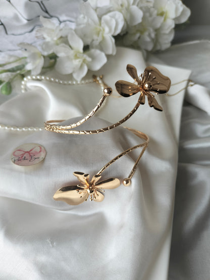 Golden Floral Arm Cuff