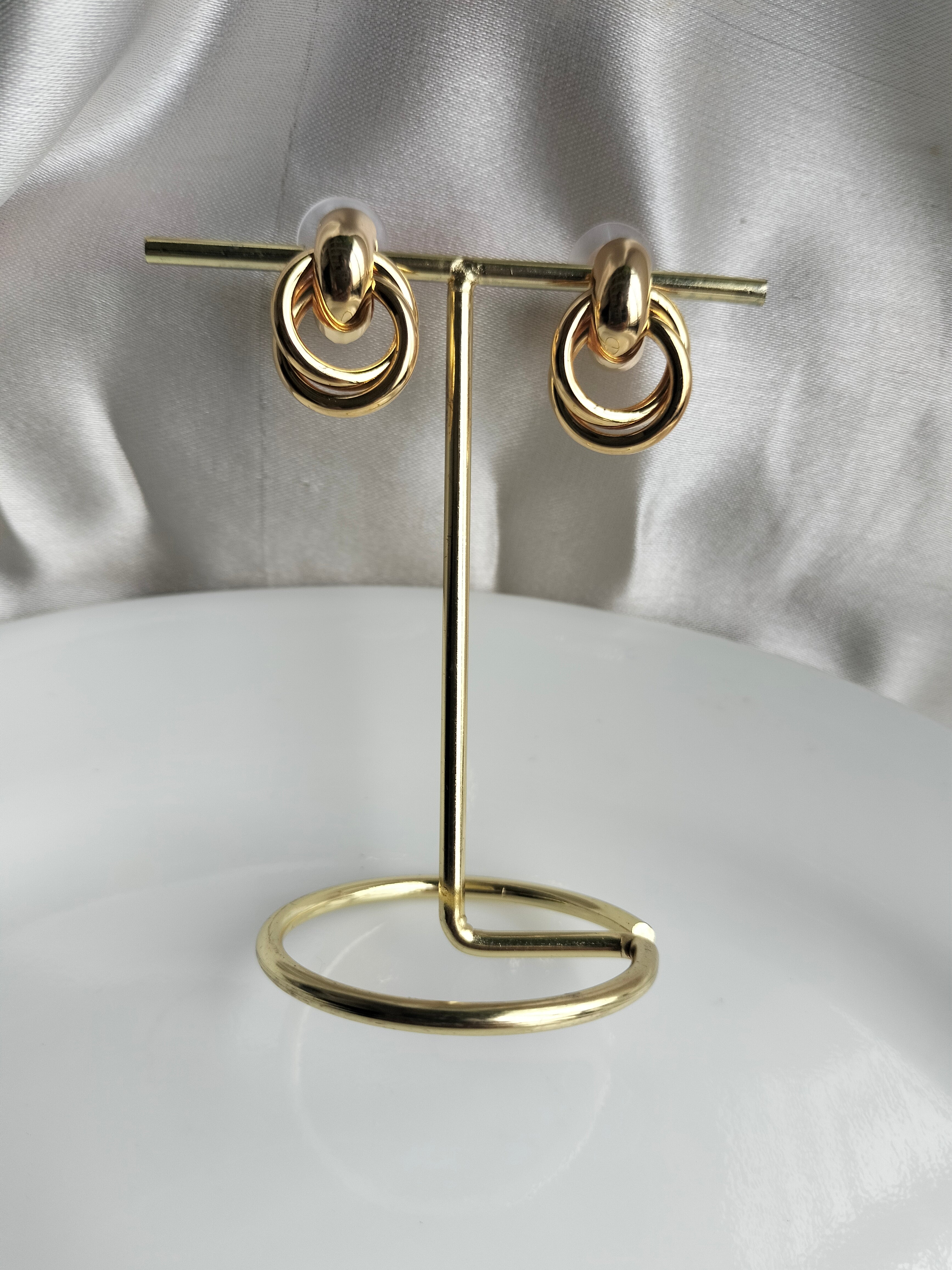 Metallic urban earring