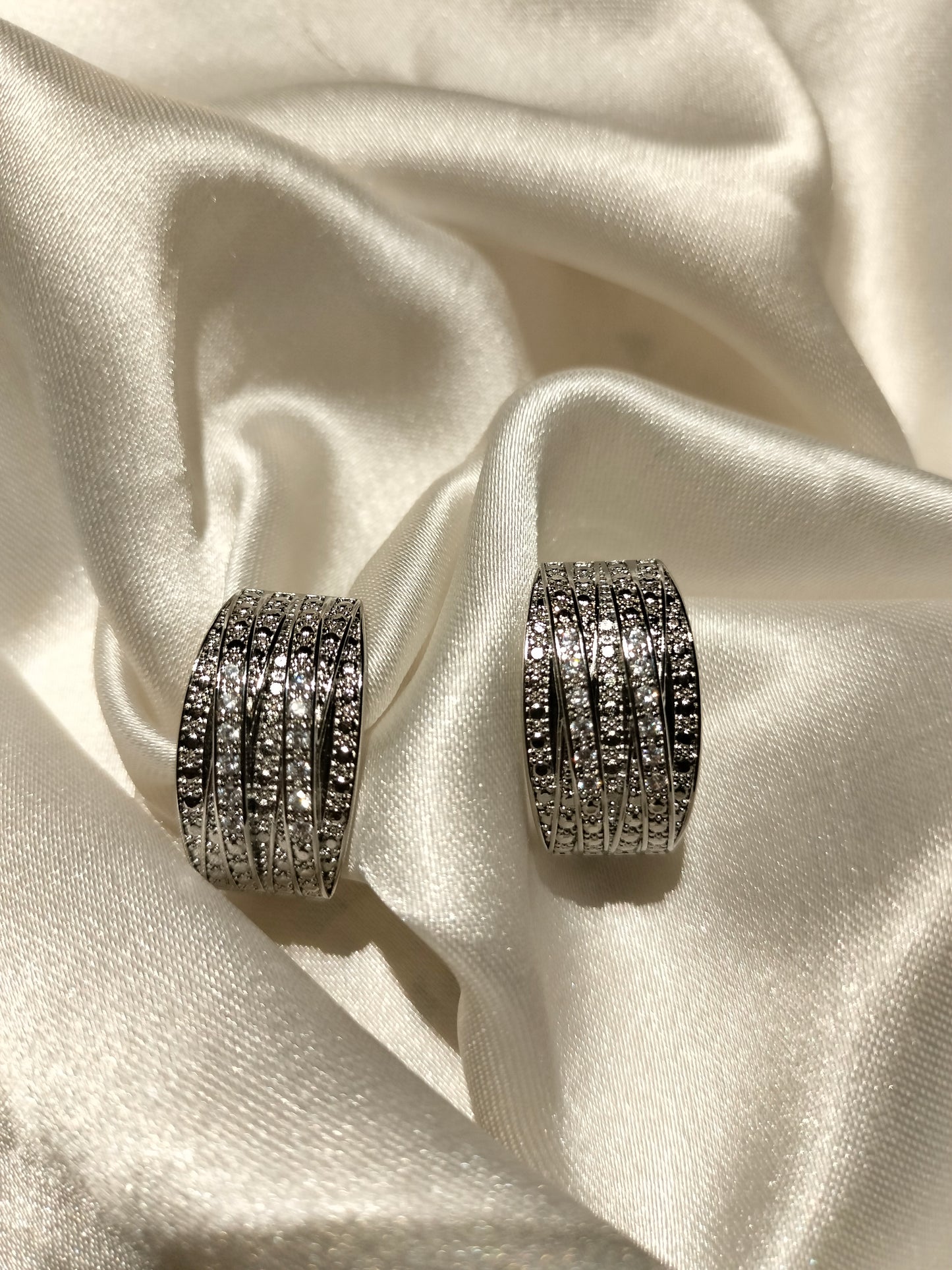Tricky Hoop Silver