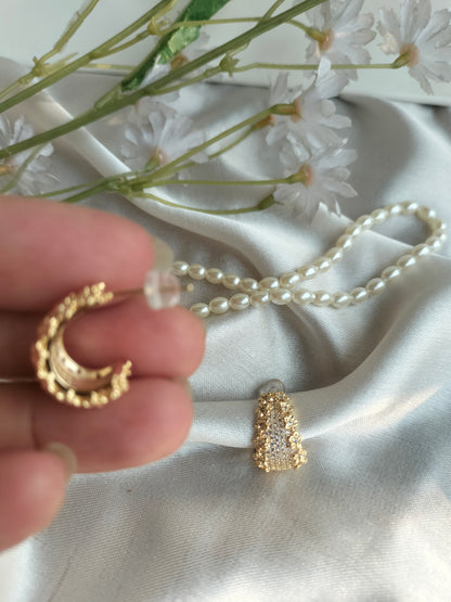 Stony Half Circle Golden -001