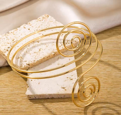 Golden Circle Arm Cuff