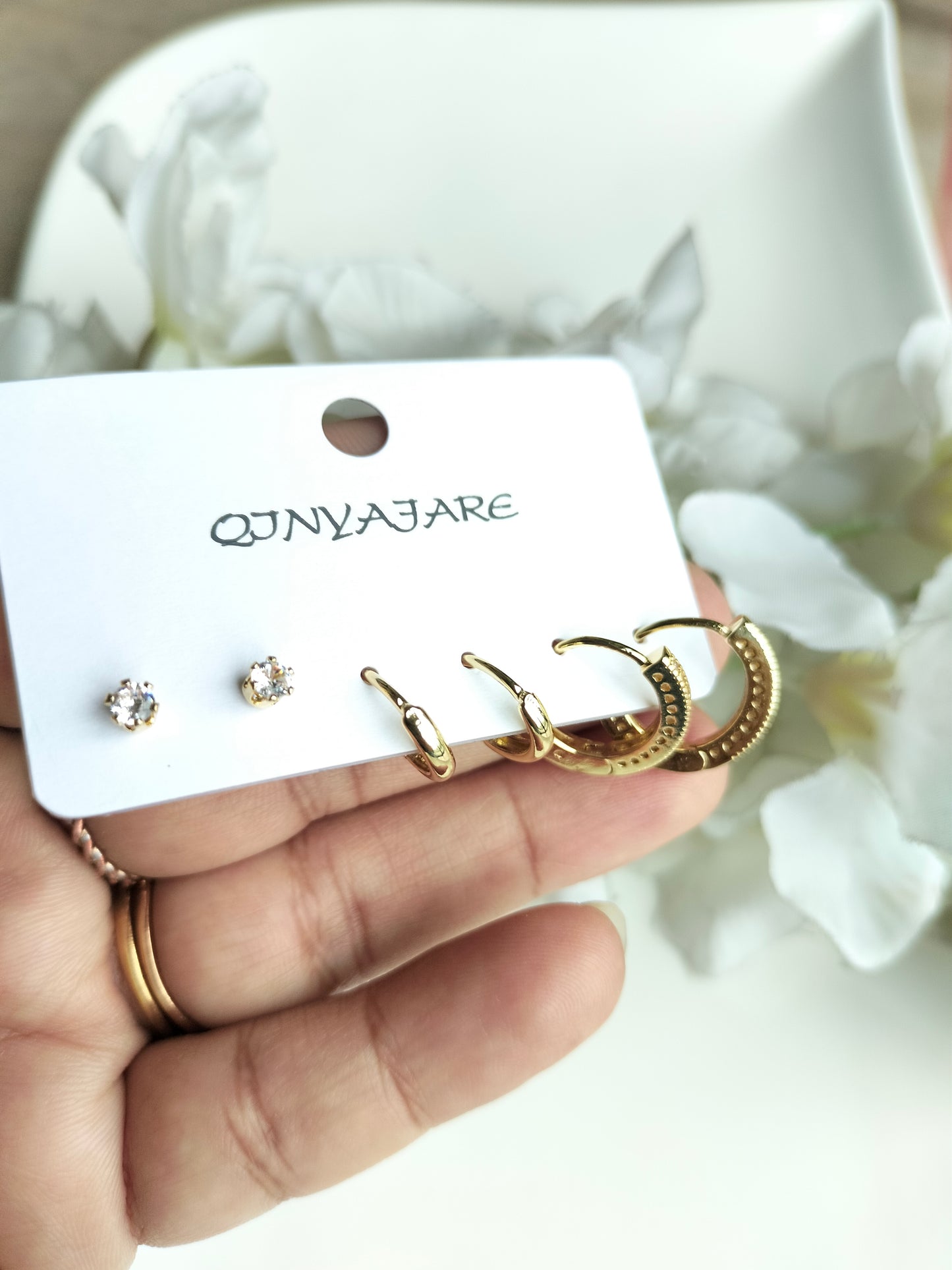 Leaf Stud Set Golden