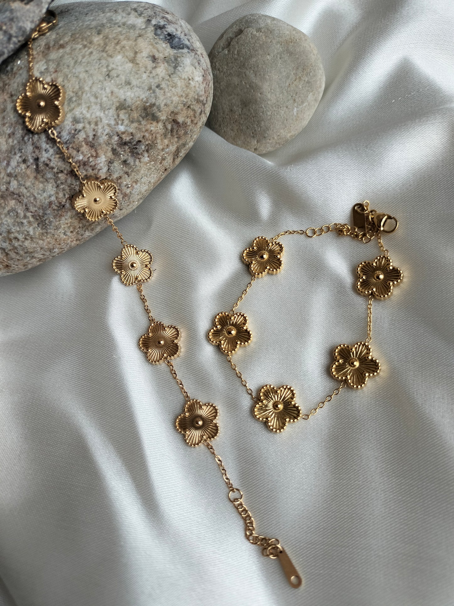 5 Patel Golden Clovar Chain Bracelet-3