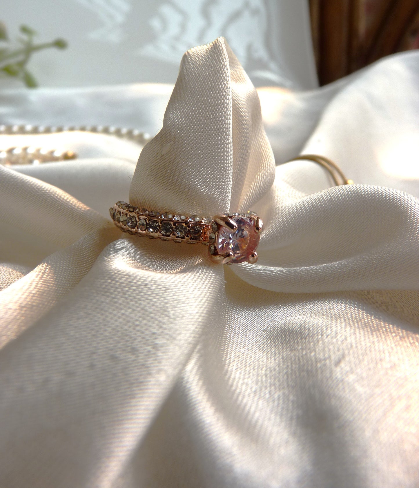 Crown Finger Ring Rose Gold