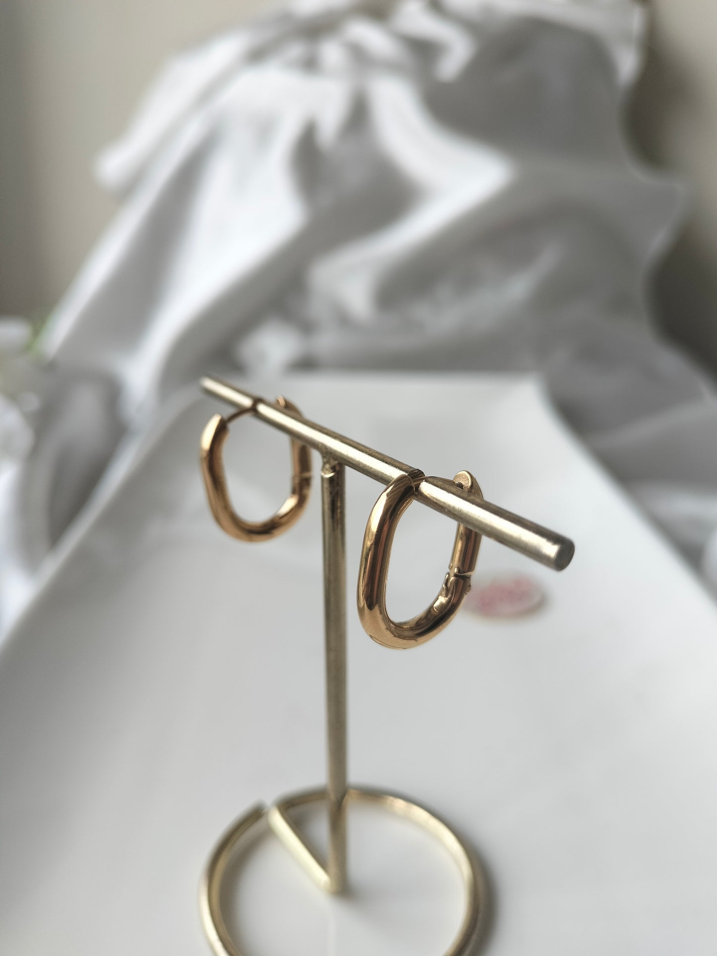 Tiny Square metallic hoop