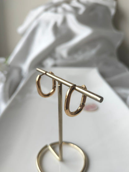 Tiny Square metallic hoop