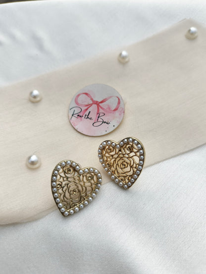Pearl Rimmed Heart Earring