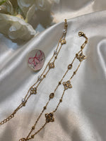 Load image into Gallery viewer, Pearl Clovar double chain Bracelet
