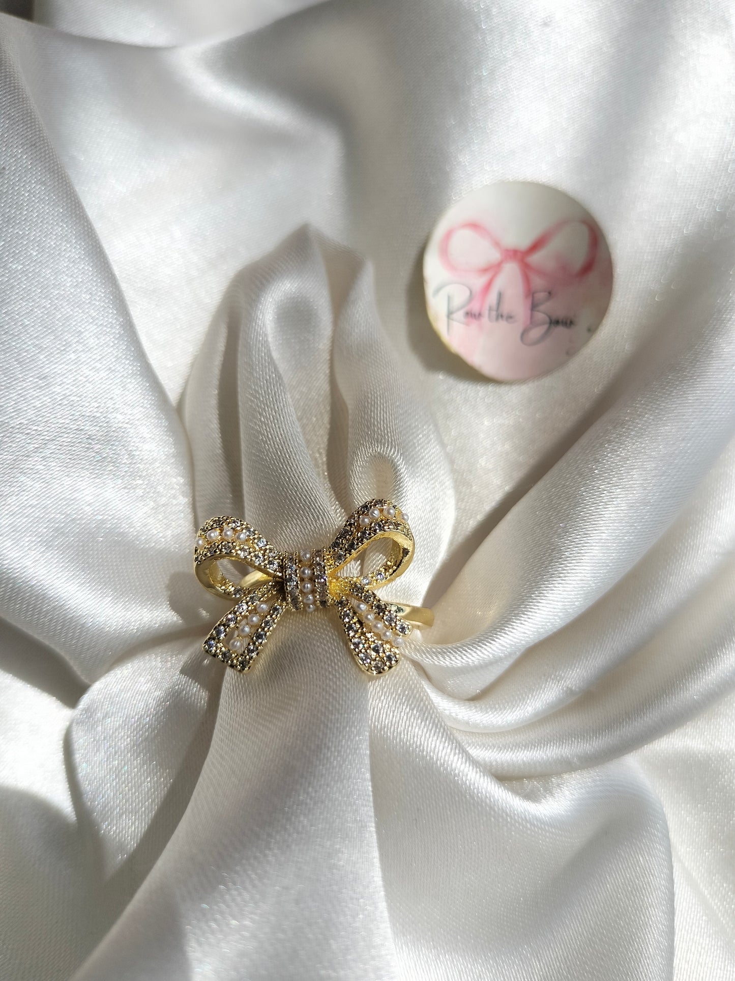 Bow pearl Ring Golden