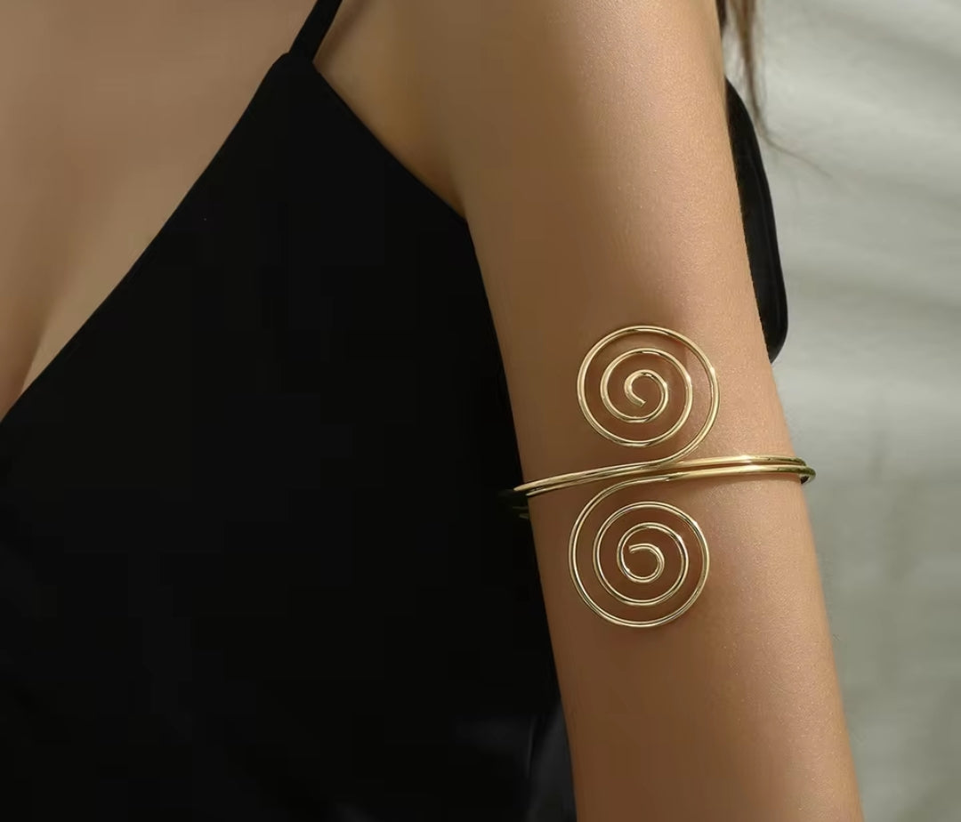 Golden Circle Arm Cuff
