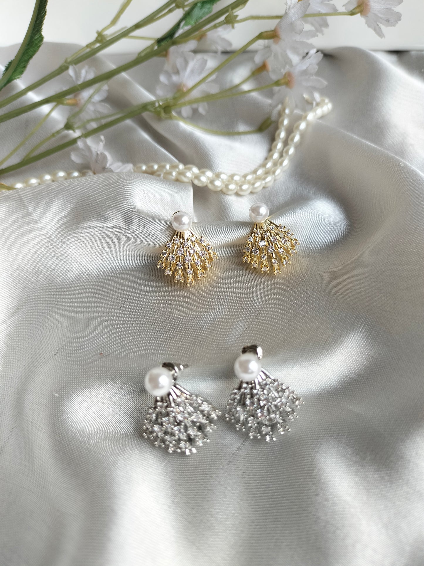 Pearl Zircon Nest Golden