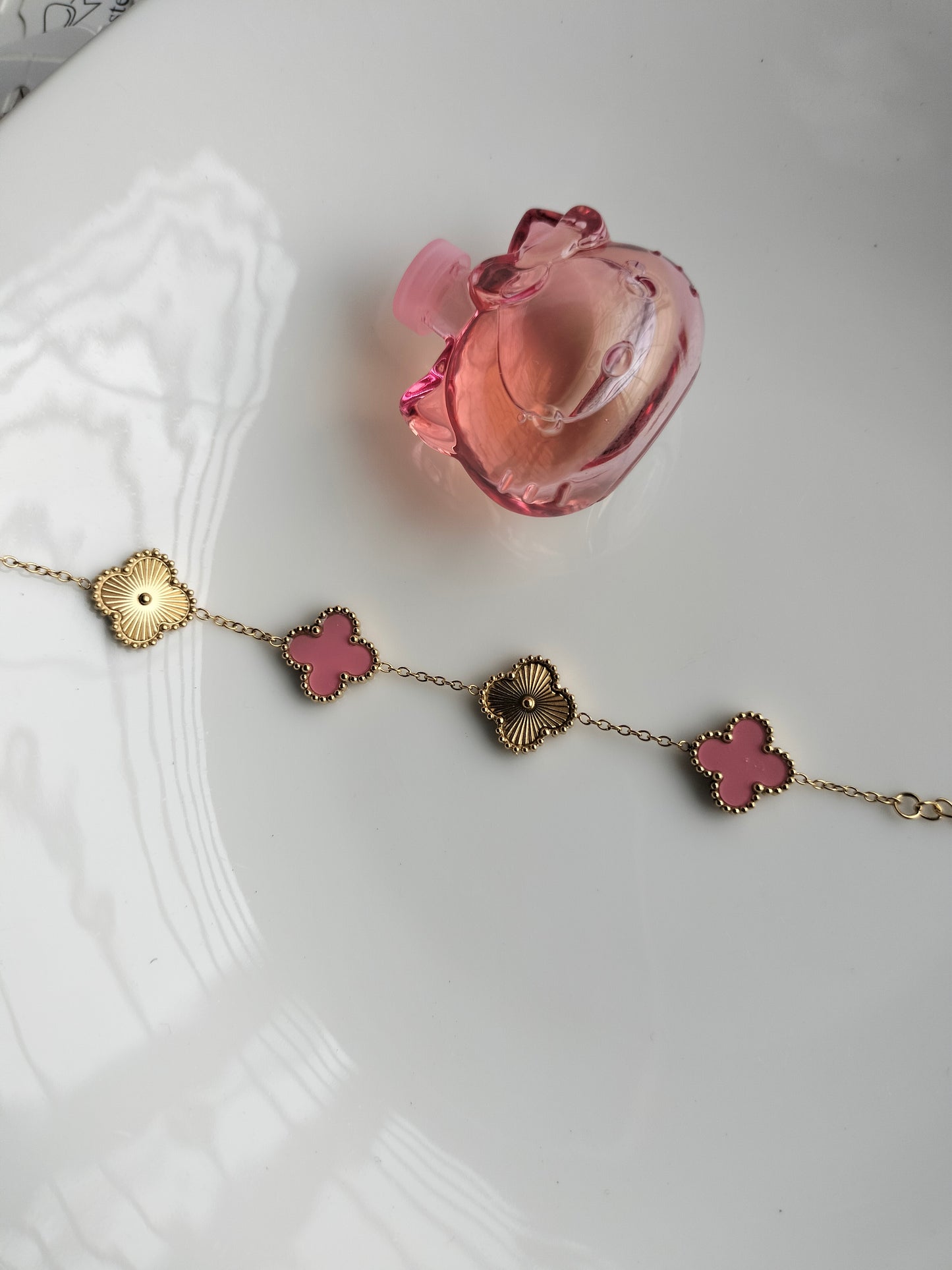 Pink clovar chain bracelet