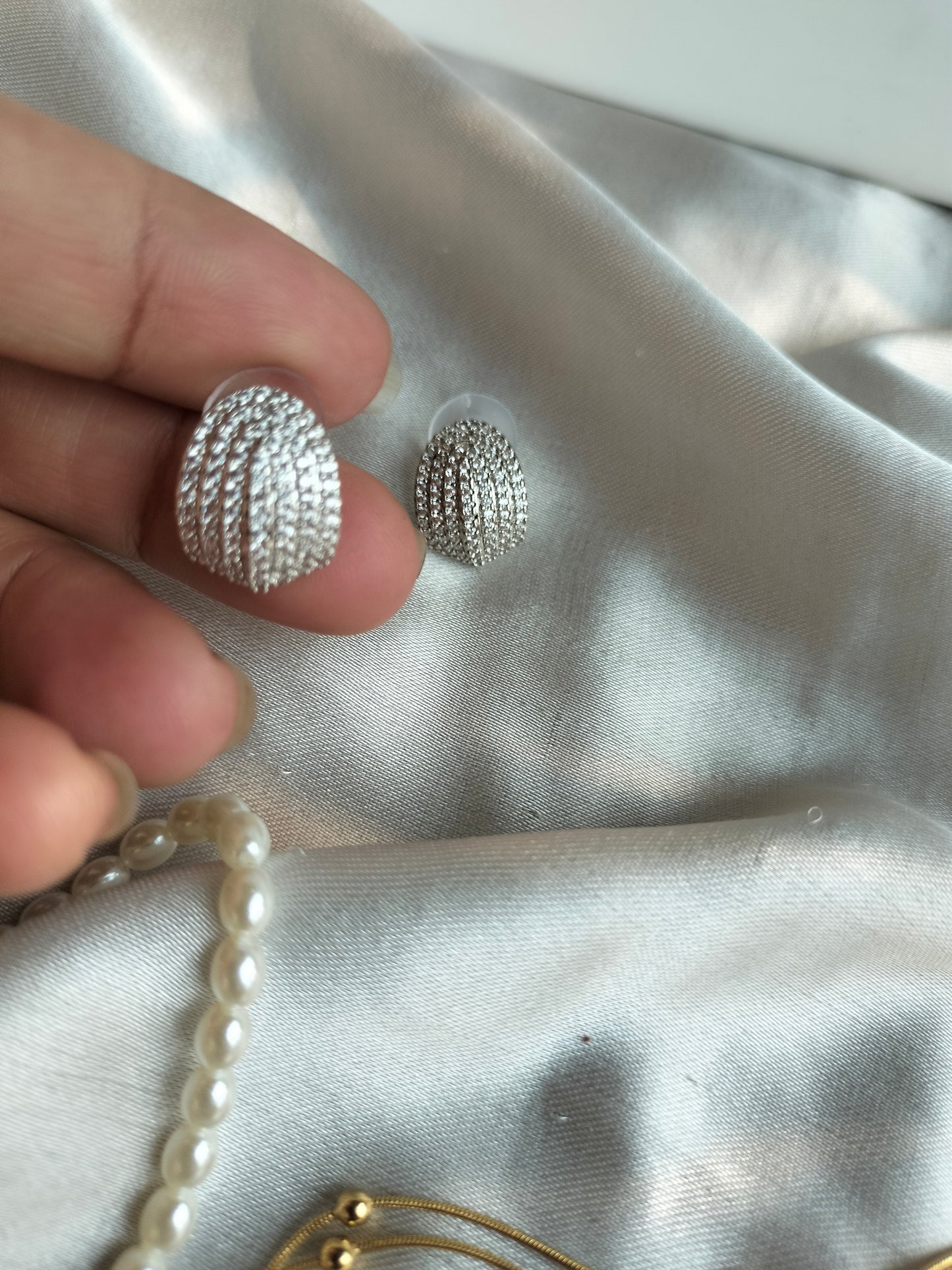 Luna Shimmer Stud Silver