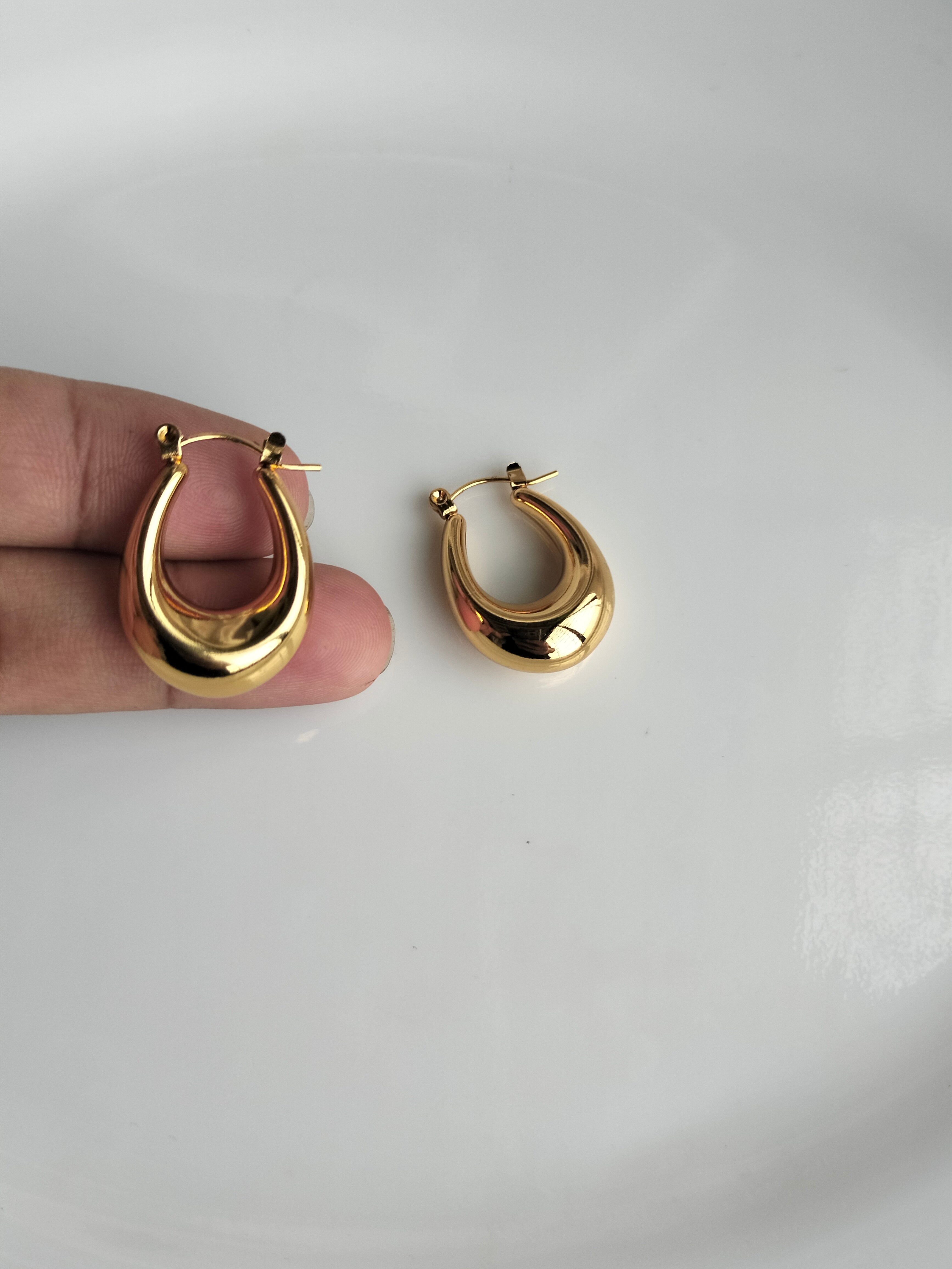 Metallic Chunky hoop