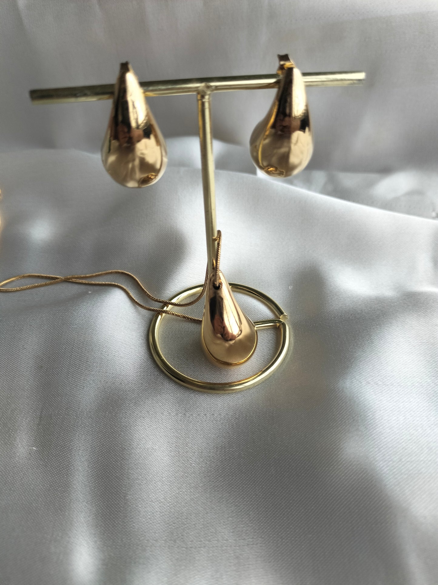 Drop pendant earring set