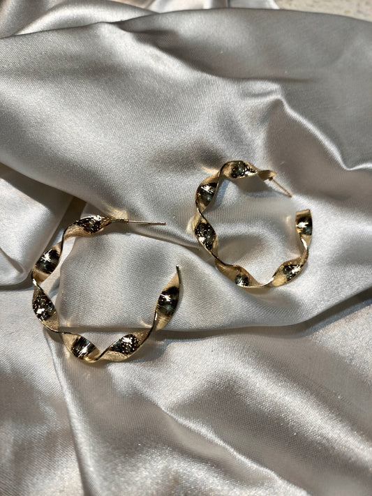 Twisted Metallic hoop