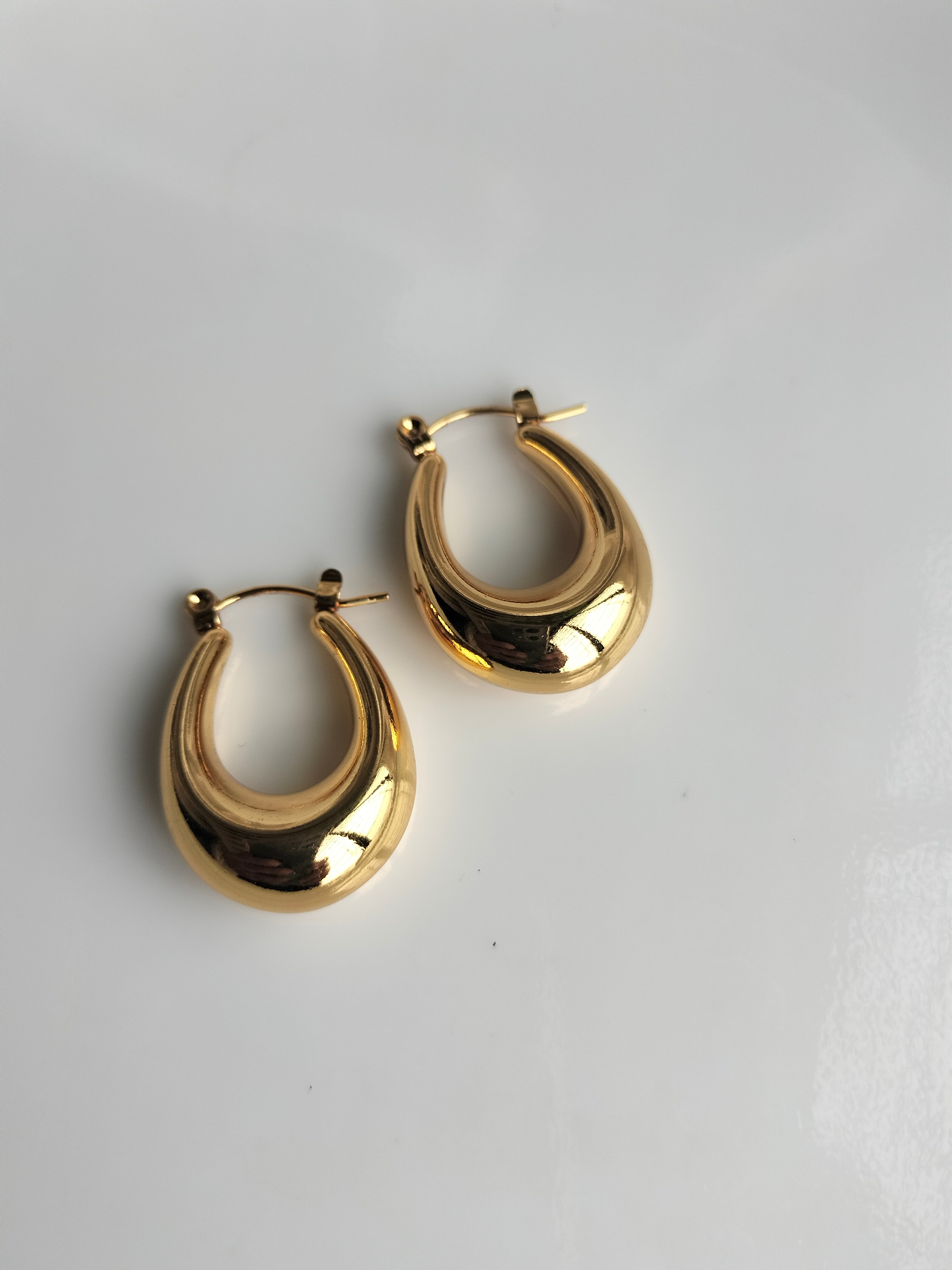 Metallic Chunky hoop