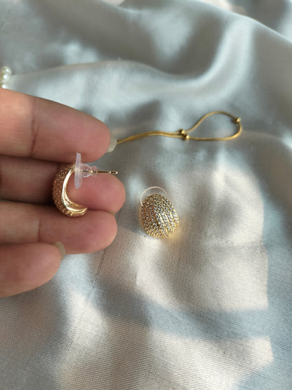 Luna Shimmer Stud Golden