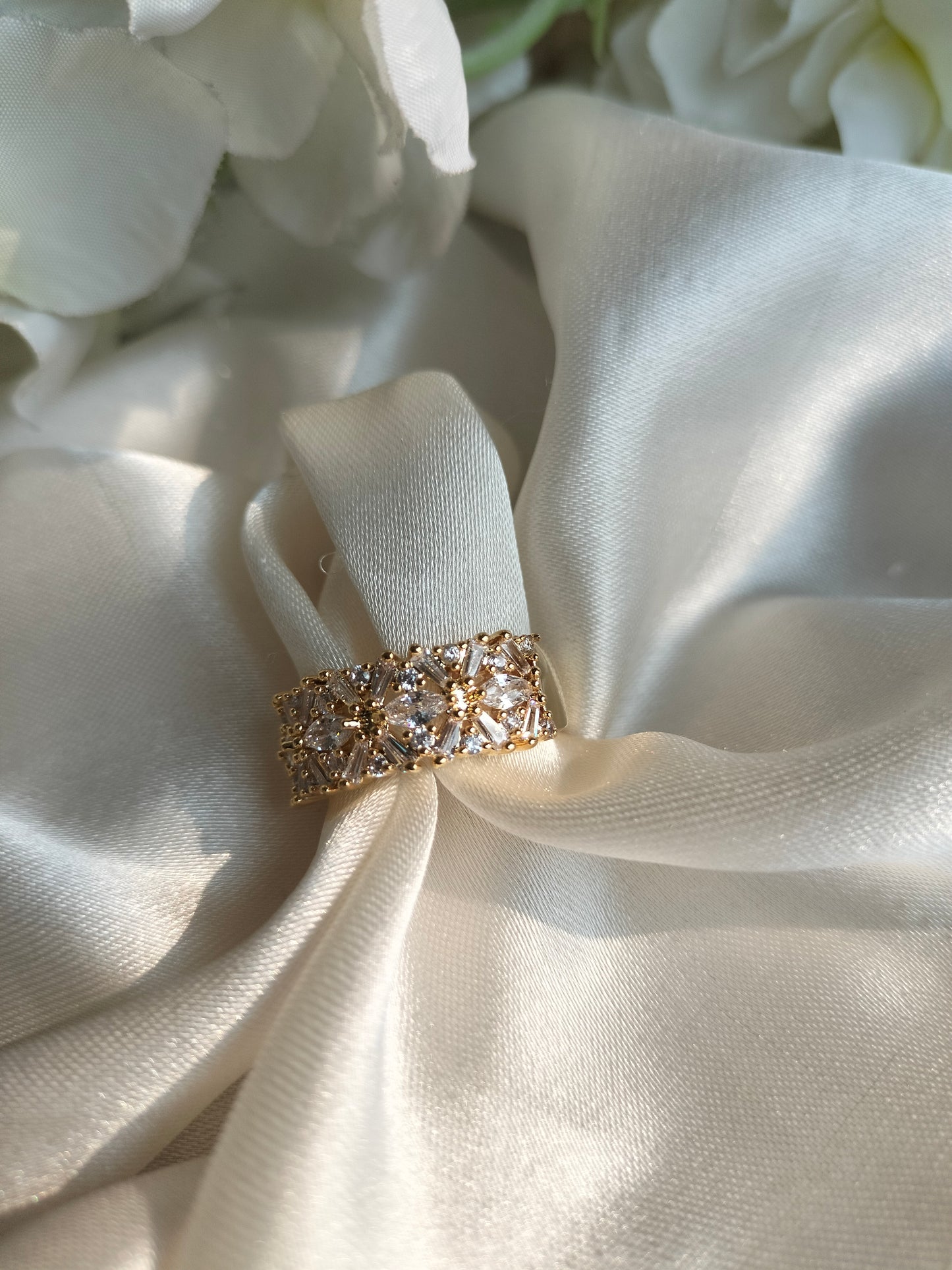 Floral Zircon Stone Ring