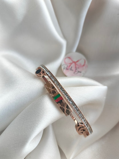 Gussi rimmed Titanium bracelet