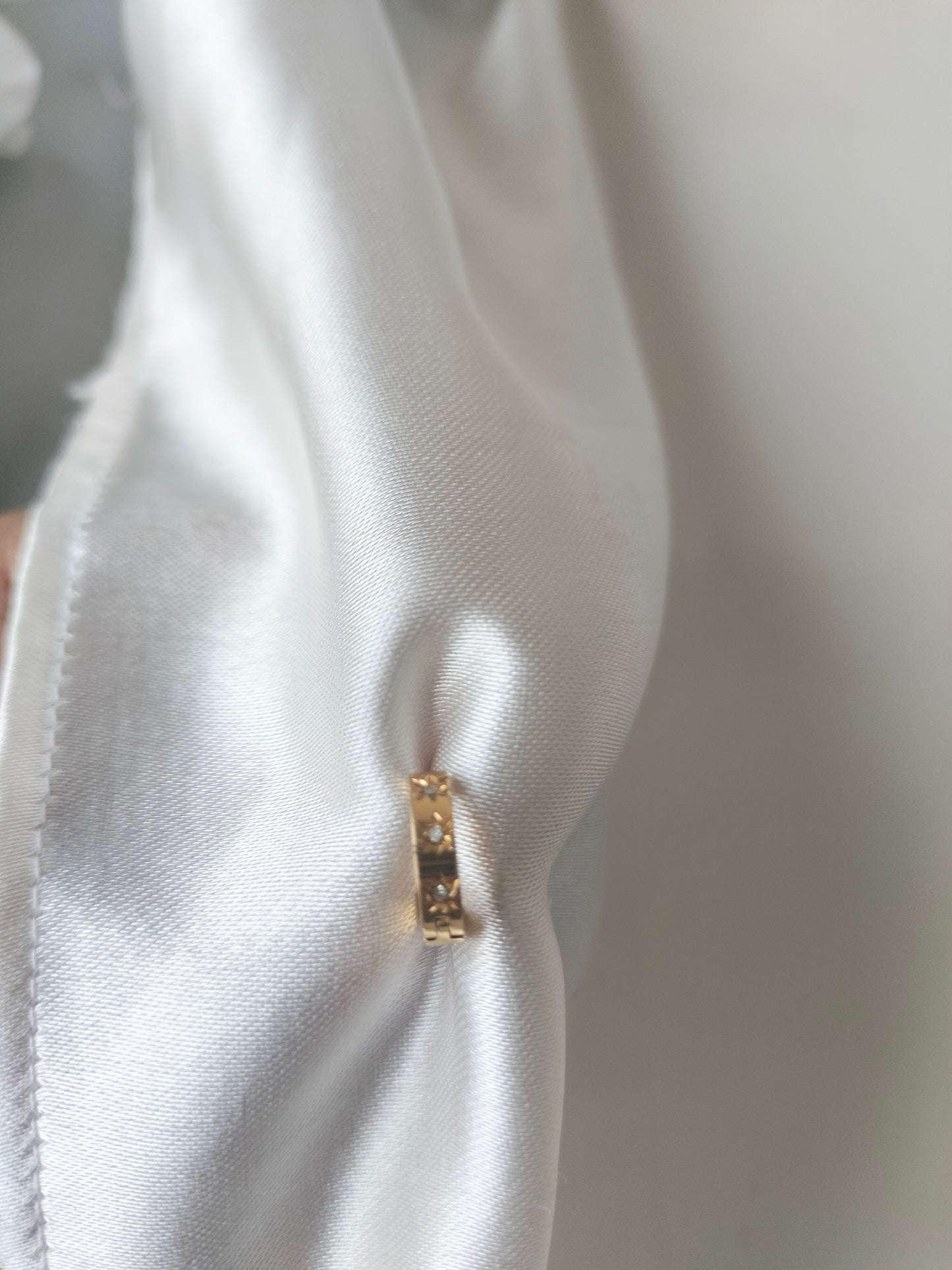 Star studded metallic hoop