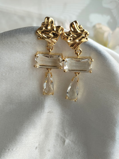 Golden drop down earring