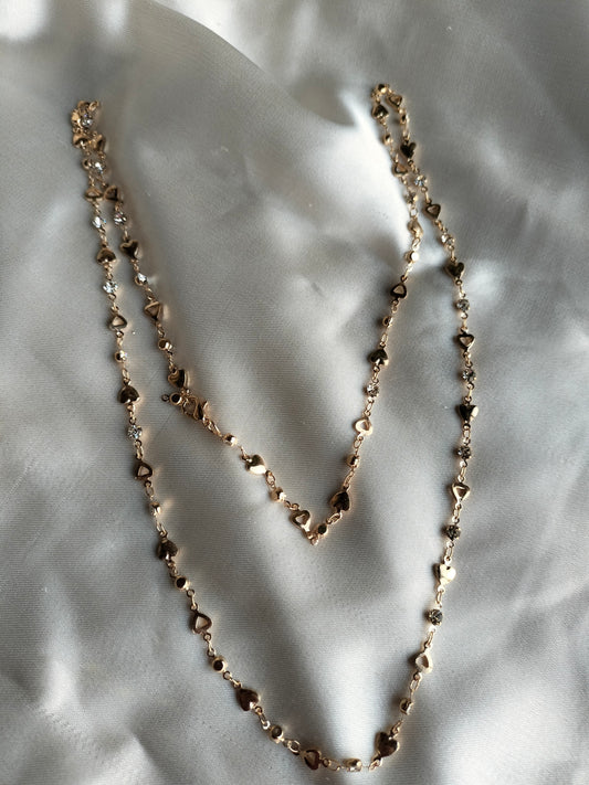 Long metallic chain Neckpiece
