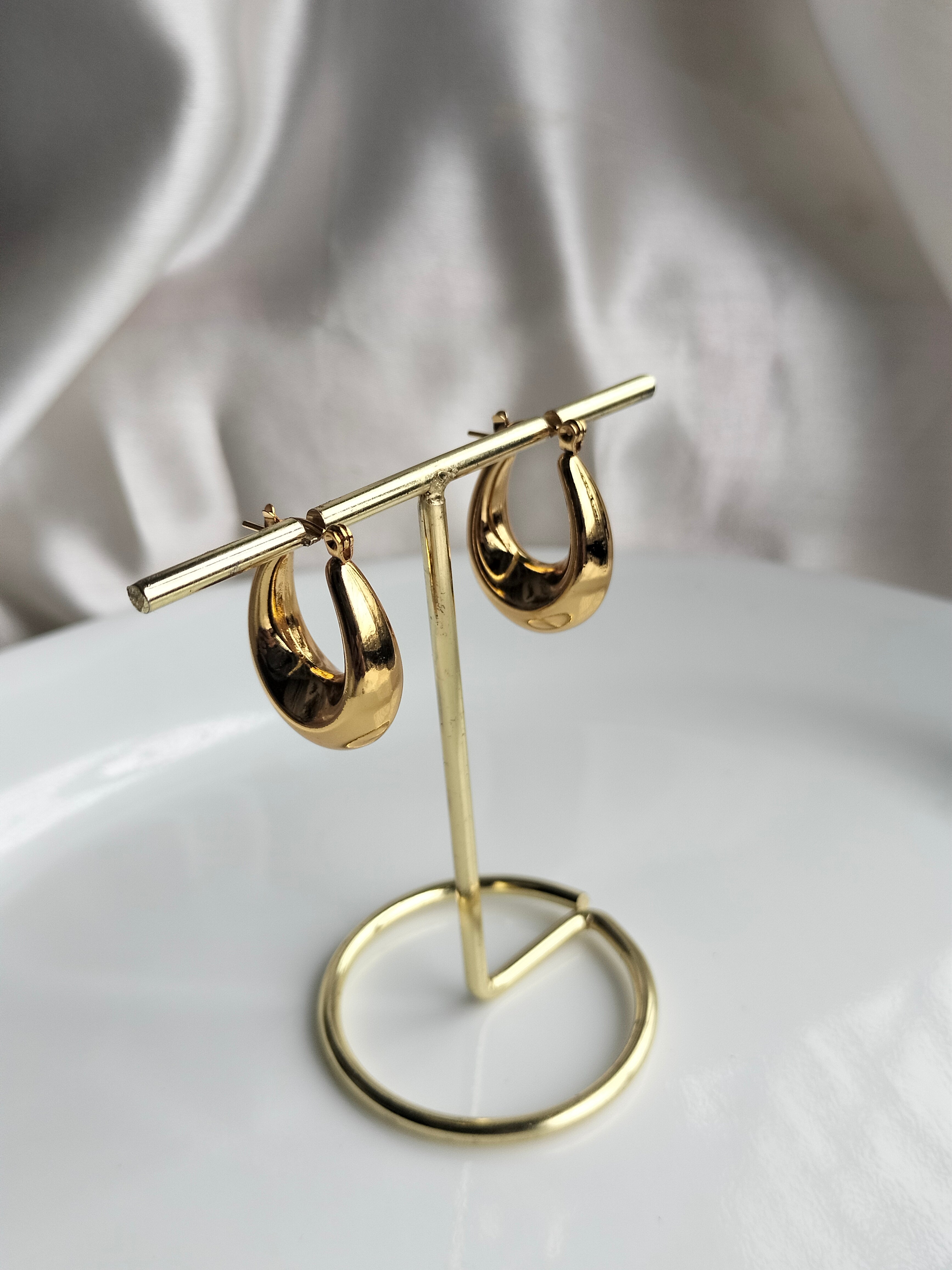 Metallic Chunky hoop