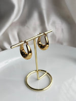 Load image into Gallery viewer, Metallic Chunky hoop
