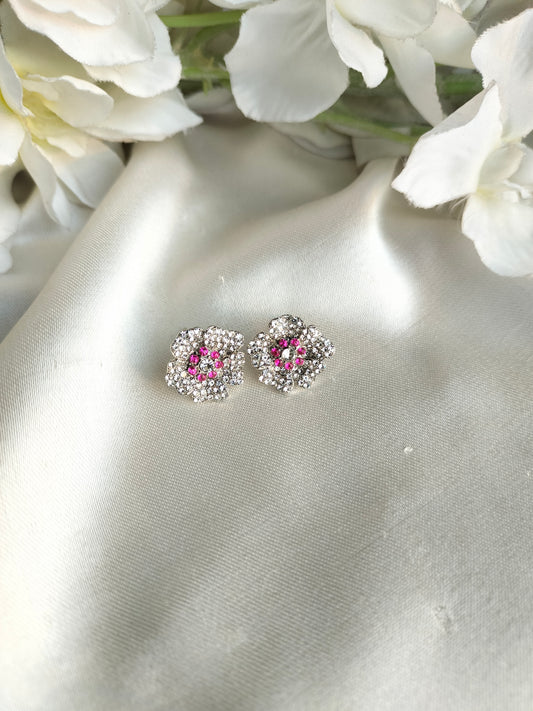 Exclusive flower earring