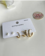 Load image into Gallery viewer, Pearly Stud Set Golden
