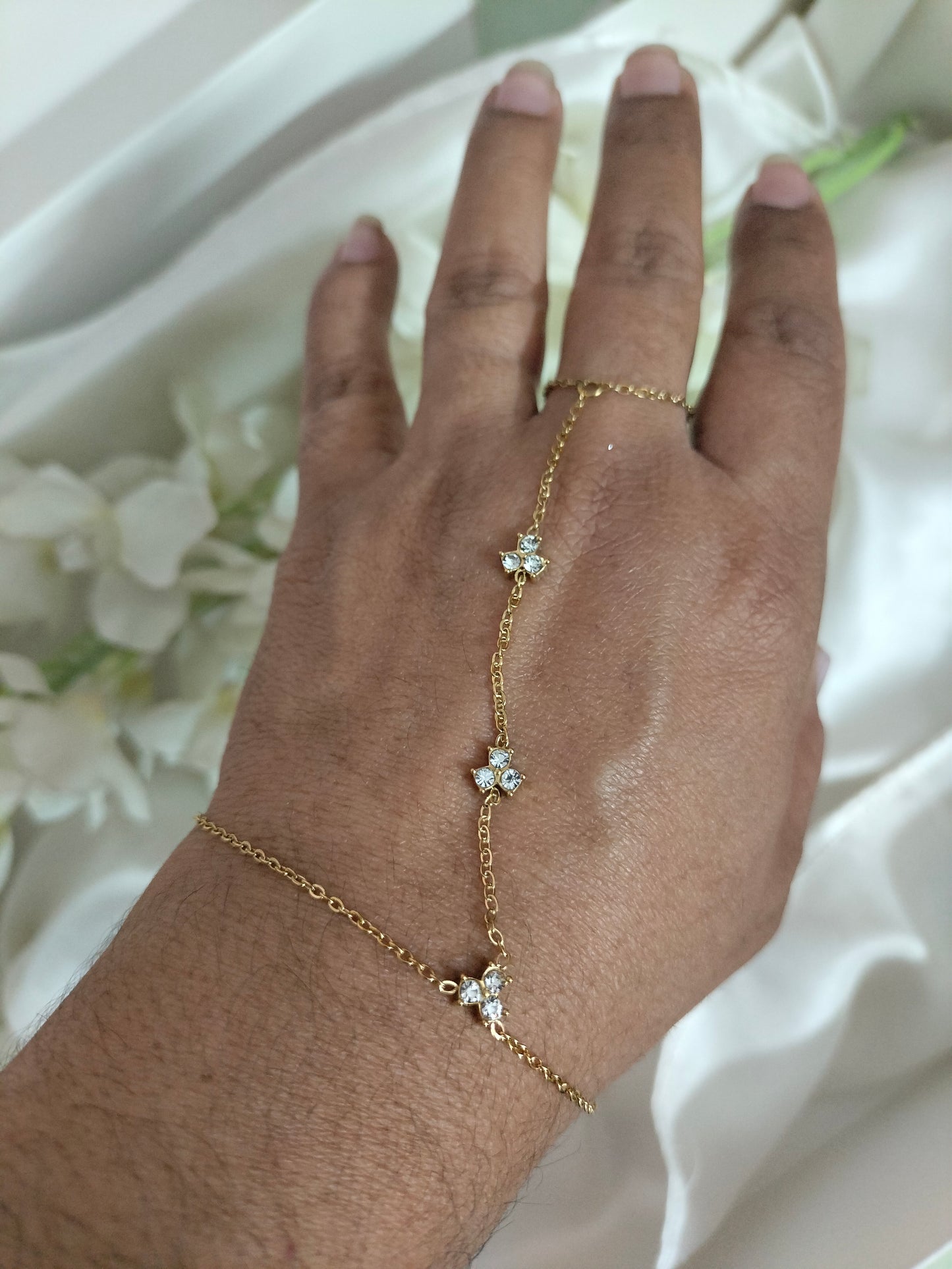 Aliban Ring Chain Bracelet