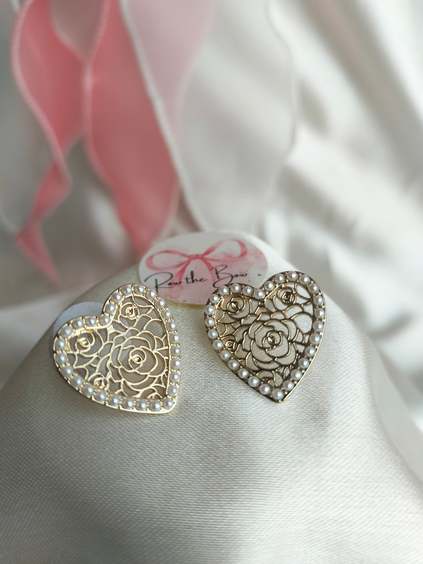 Pearl Rimmed Heart Earring