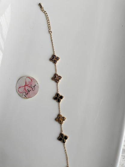 Multi stone clovar Bracelet