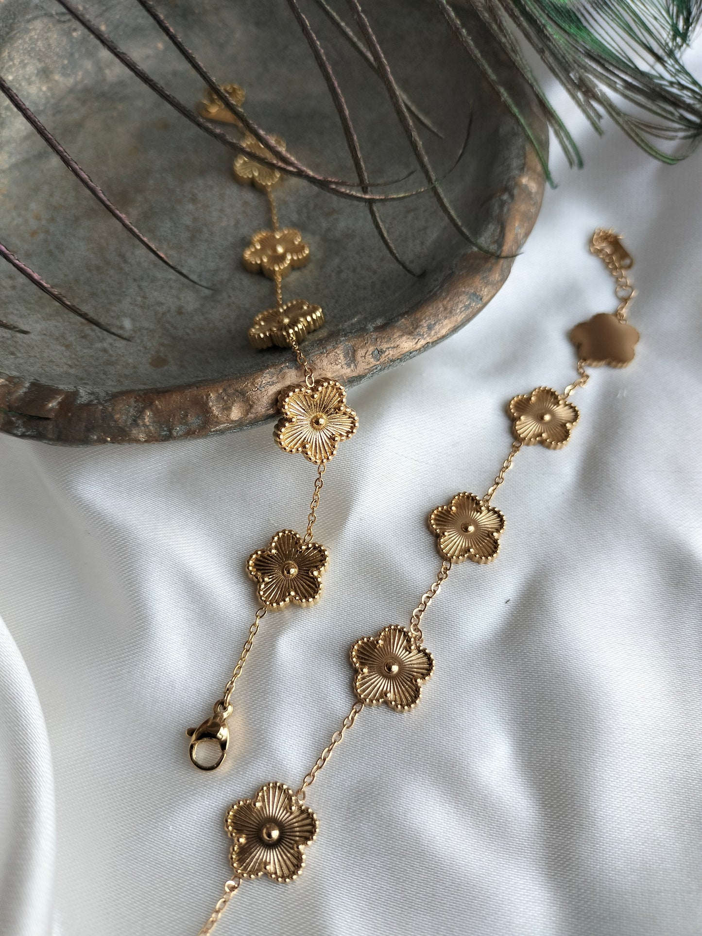 5 Patel Golden Clovar Chain Bracelet-3